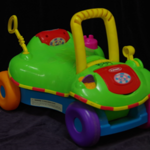 B34: Playskool Ride-on Car