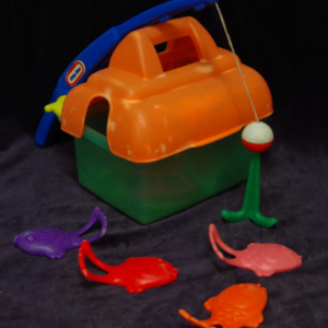 R05: Little Tikes Catch 'n' Count Fishing Set